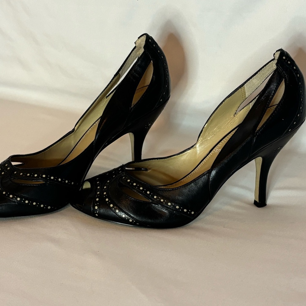 Tahari Irene Black Studded Heels H1013